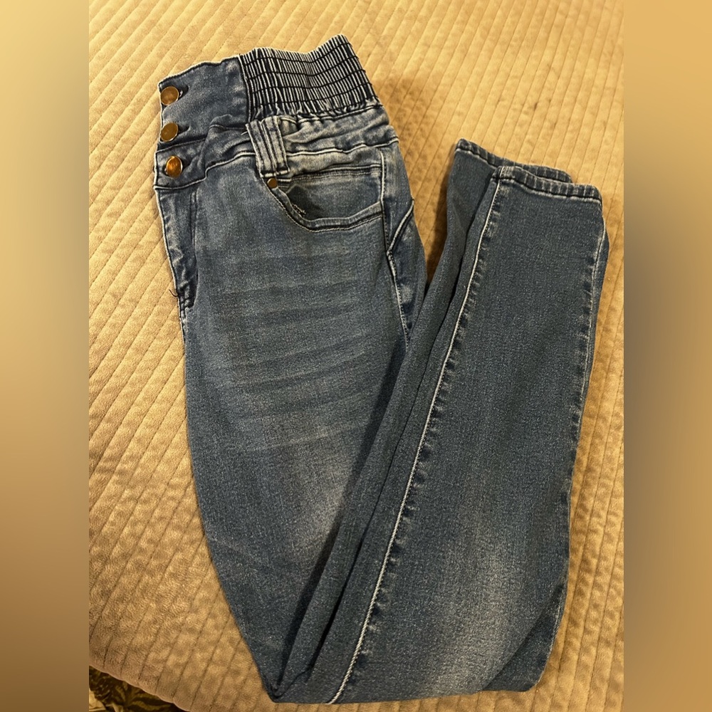 Waist snatching tummy control skinny jeans high rise